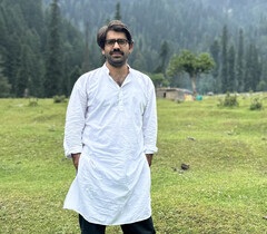 Shadab Farooq