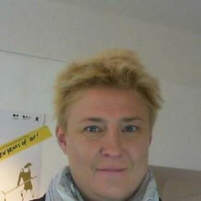 Júlia Szederkényi
