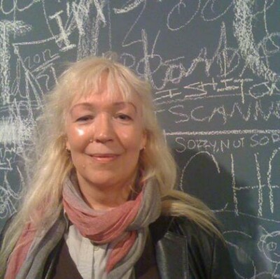 Salise Hughes