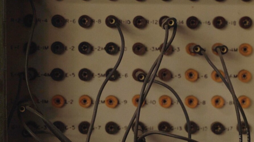 Mimaroglu: Robinson z ostrova Manhattanu