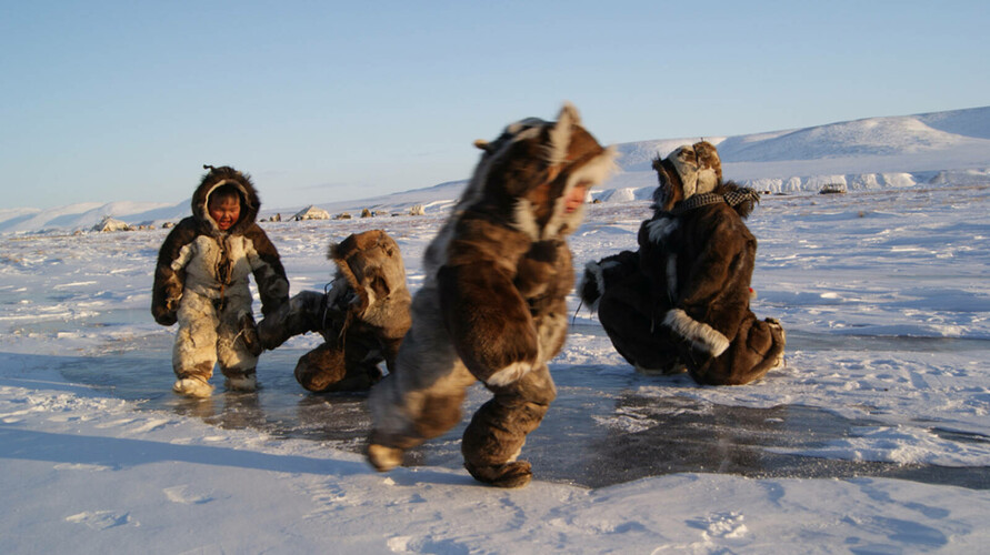 Kniha tundry. Příběh Vukvukaie, malého kamene