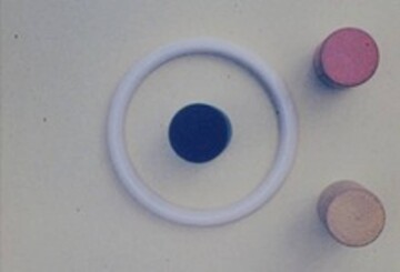 Abstraktní experiment v Kodachromu 