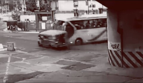 Jedu po Kalayaan Avenue a na ulici EDSA jsem měl nehodu