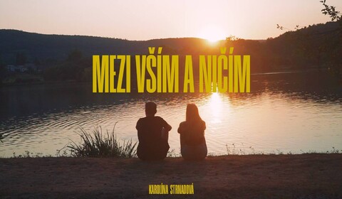 Mezi vším a ničím