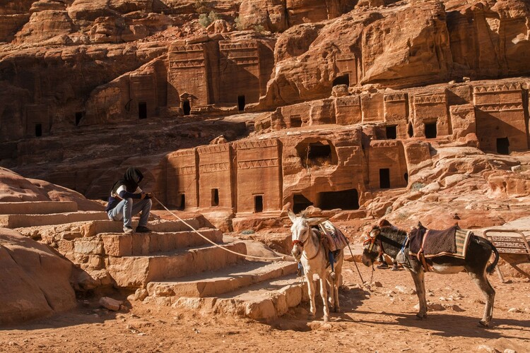 DVĚ TVÁŘE BLÍZKÉHO VÝCHODU - JORDÁNSKO A IRÁCKÝ KURDISTÁN - přednáška Michala Černého 
